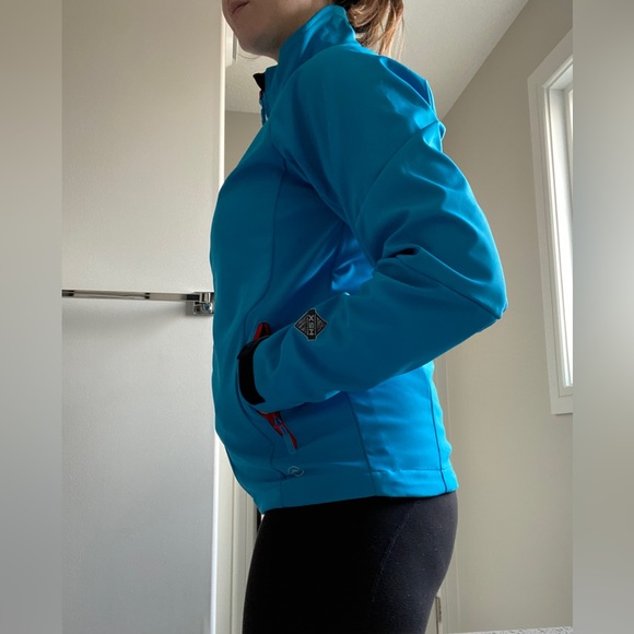 Stormtech Ladies Jacket - Picture 3 of 11